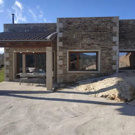 En Εξοχικό σπίτι *